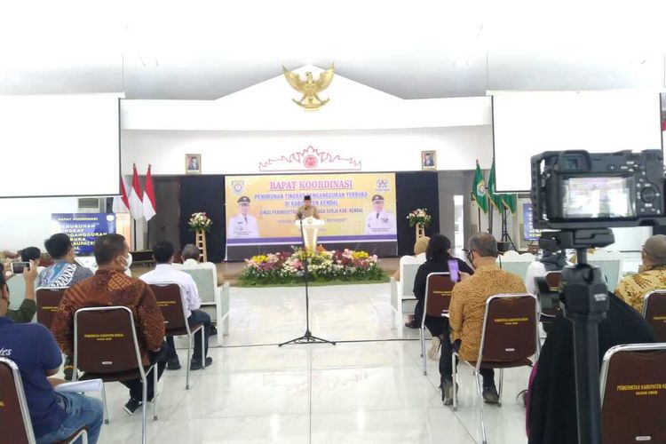 Rapat koordinas Penurunan Tingkat Pengangguran Terbuka. KOMPAS.COM/SLAMET PRIYATIN