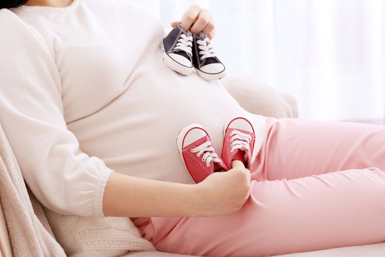 Ilustrasi hamil anak kembar, ciri-ciri hamil anak kembar
