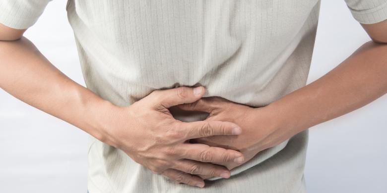 sakit perut sebelah kanan bawah sampai ke pinggang laki laki 16