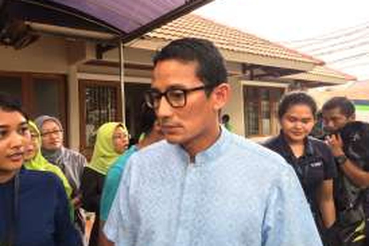 Bakal cawagub DKI Jakarta, Sandiaga Uno di Pasar Minggu, Jakarta Selatan, Selasa (18/10/2016).