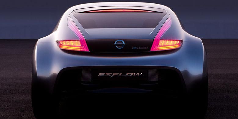 Lampu belakang mobil konsep Nissan Esflow mirip Juke.