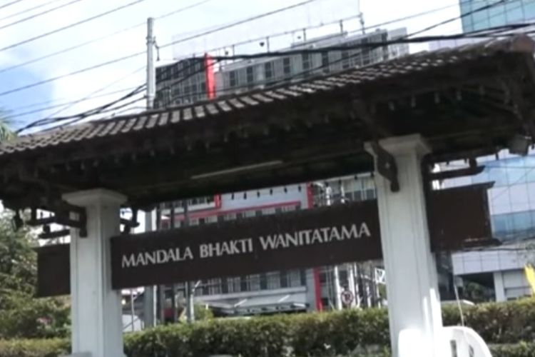 Bagian depan Gedung Mandala Bhakti Wanitatama Yogyakarta.
