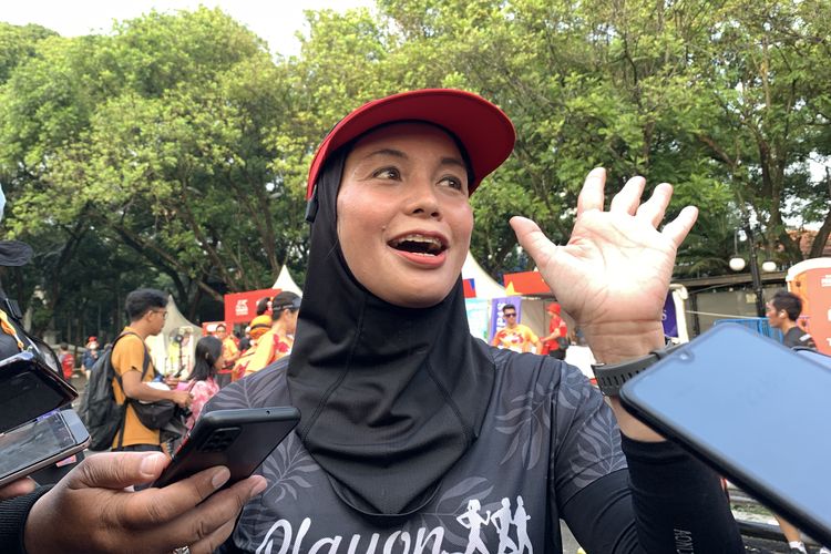 Siti Atiqoh Supriyanti istri dari Gubernur Jawa Tengah Ganjar Pranowo usai mengiktui Frienship Run 2023 di Bandung Minggu (4/6/2023), merupakan ajang pemanasan menuju Borobudur Marathon Powered by Bank Jateng.