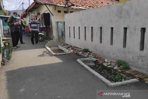 Keluarga Beri 3 Syarat Pemindahan Makam di Jalan Gang Pisangan Lama