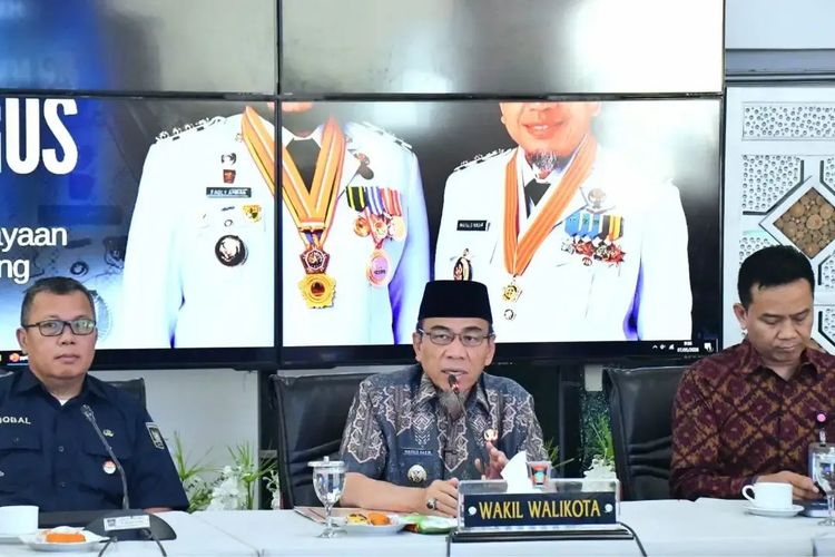 Jelang Idul Adha, Wawako Padang Curiga Ada Permainan Elpiji Oplos di Balik Langkanya Gas Melon