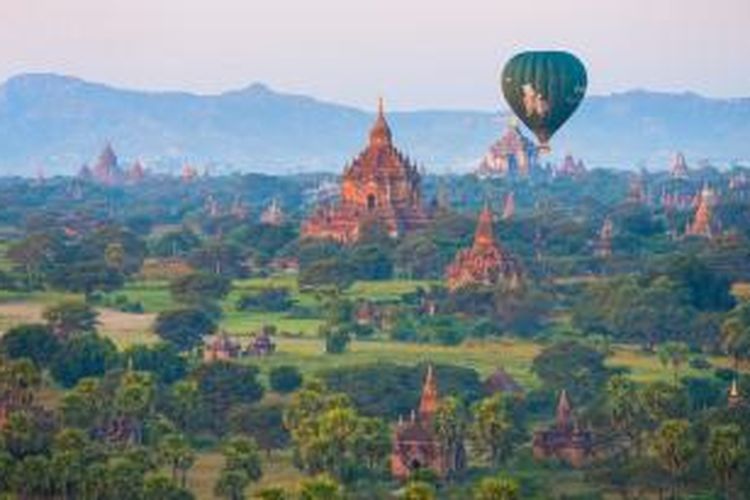 Balon udara di Bagan, Myanmar