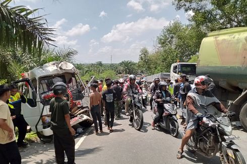 Kecelakaan Truk Tangki CPO dan Ambulans di Riau, Seorang Pasien Tewas 