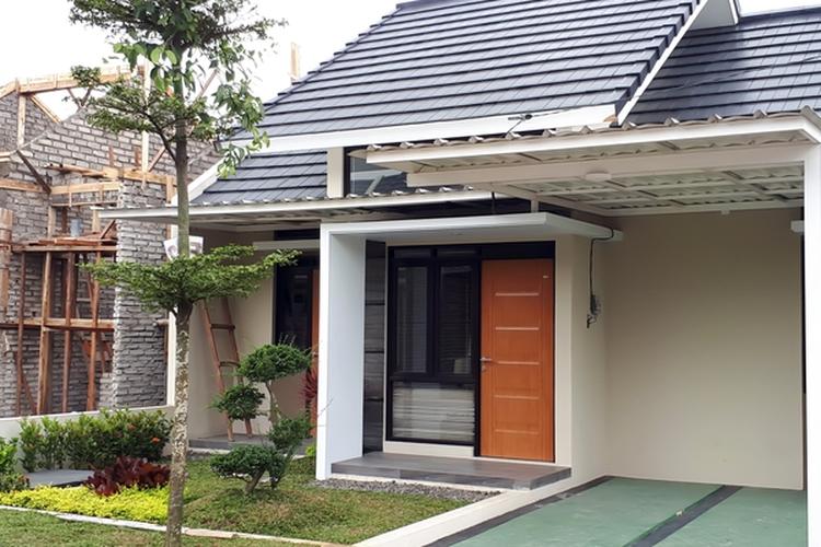 Kenaikan harga properti acap kali melampaui pertumbuhan pendapatan masyarakat, membuat kepemilikan hunian terasa sulit dijangkau. 
