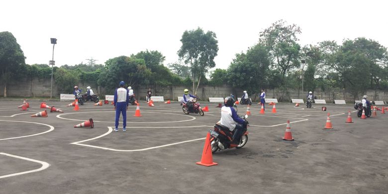 Edukasi Safety Riding Persiapan HBD 2017