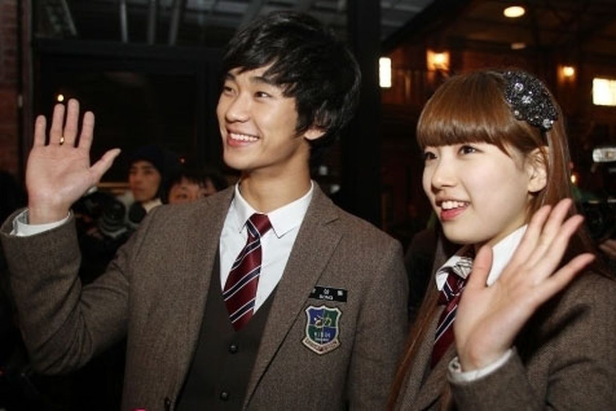 Kim Soo Hyun dan Suzy saat bermain dalam drama Korea berjudul Dream High