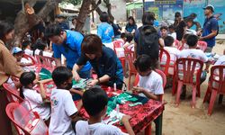 Gandeng 200 Anak, UOB Indonesia Lepas 58 Penyu Laut ke Habitatnya