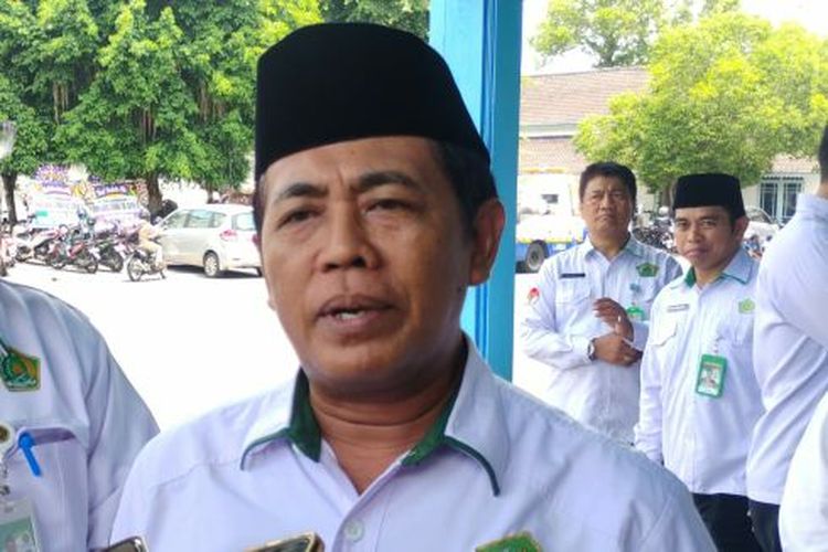 Penyelia Halal Reguler Kemenag Solo, Encep Moh Ilham di Solo, Jawa Tengah, Senin (3/11/2025).