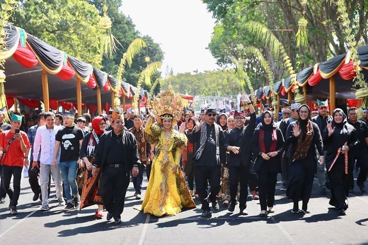 Menteri Pariwisata Arief Yahya dan Bupati Banyuwangi Abdullah Azwar Anas di BEC 2019