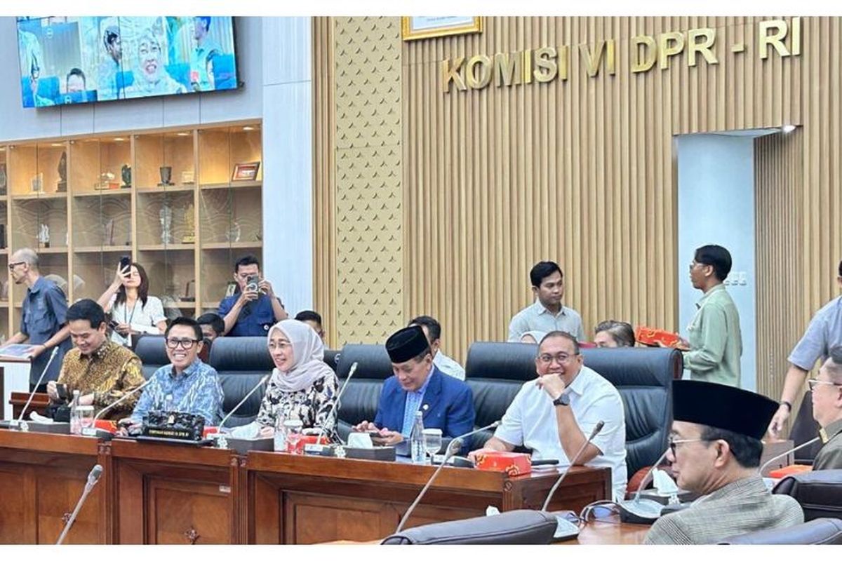Komisi VI DPR RI gelar Rapat Dengar Pendapat dengan manajemen baru PT Telkom Indonesia (Persero).
