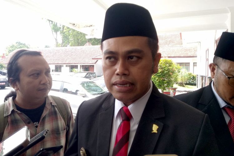 Wawali Blitar Kembali Absen, Wali Kota Sebut Sakit