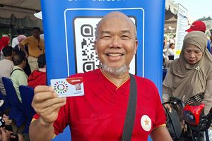 Lansia Dapat Kartu Gratis Transum Jakarta: Mau Jalan-jalan Lihat Pesawat di Bandara