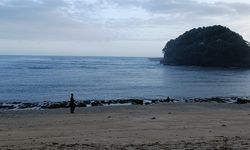 Pantai Jembatan Panjang Ditutup, Imbas 5 Wisatawan Tenggelam