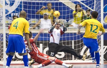 Futsal: Sejarah, Teknik Dasar, dan Aturan Main Halaman all ...