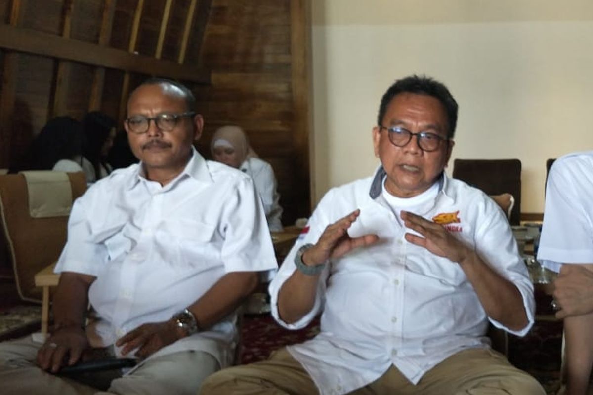 Anggota Fraksi Gerindra DPRD DKI Jakarta Syarif dan Wakil Ketua DPRD DKI Jakarta dari Gerindra Mohamad Taufik di Wisma Garuda, Jakarta Timur, Minggu (29/12/2019).