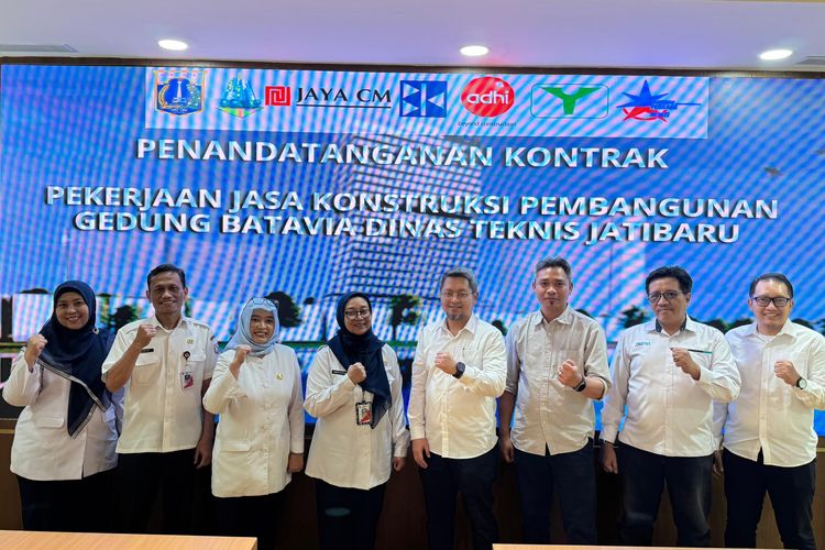 Penandatanganan kontrak Pekerjaan Jasa Konstruksi Pembangunan Gedung Batavia Dinas Teknis Jatibaru oleh ADHI.