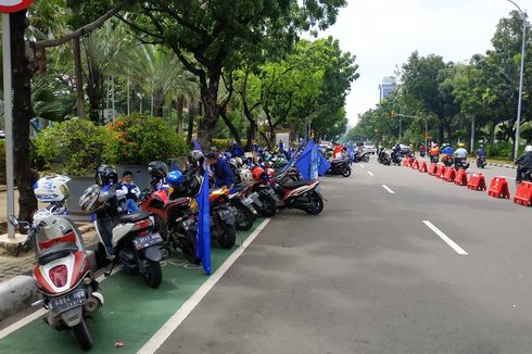 Protes UMP Jakarta 2022, Serikat Buruh Kembali Unjuk Rasa di Balai Kota DKI