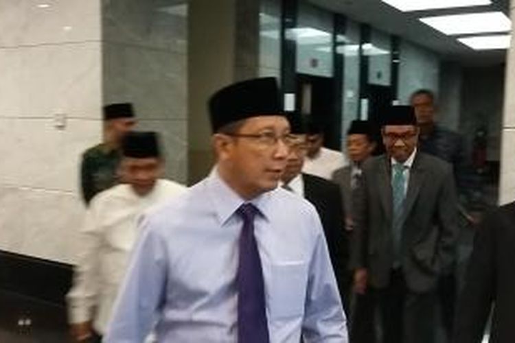 Menteri Agama Lukman Hakim Saifuddin, sebelum mengikuti paparan menjelang Sidang Itsbat di Kementerian Agama, Kamis (16/7/2015).