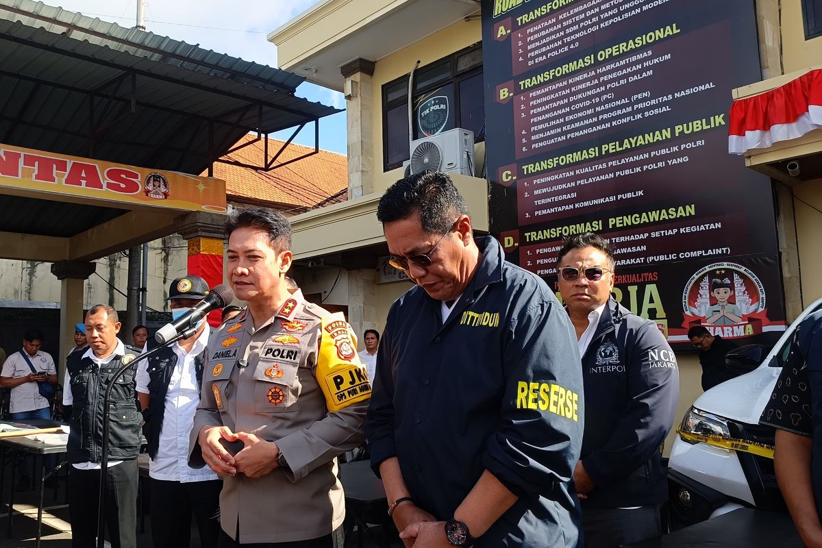Kepala Kepolisian Daerah (Kapolda) Bali Irjen Daniel Adityajaya, saat memimpin konferensi pers pengungkapan kasus penembakan dua WNA Australia, yang digelar di Polres Badung pada Rabu (18/6/2025). KOMPAS.com/ Yohanes Valdi Seriang Ginta