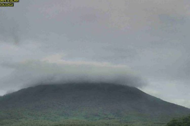 Visual Gunung Ile Lewotolok pada Senin (12/2/2024)