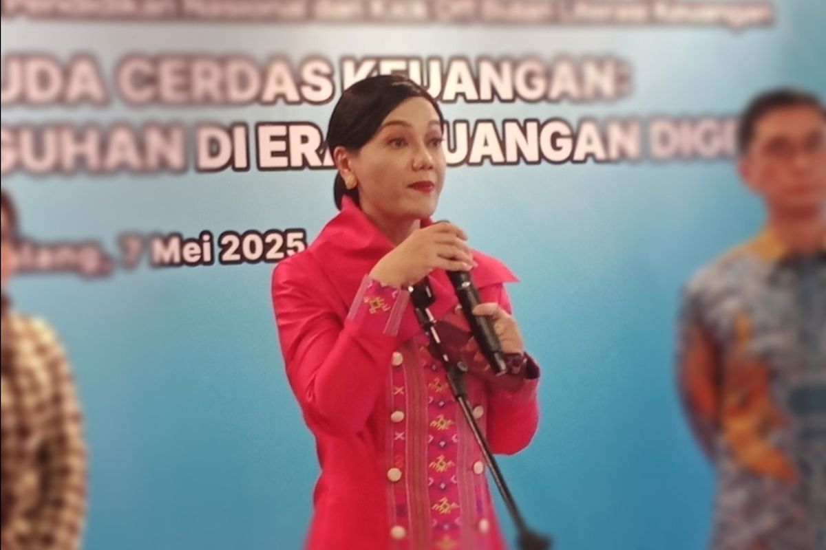 Kepala Eksekutif Pengawas Perilaku Pelaku Usaha Jasa Keuangan, Edukasi, dan Perlindungan Konsumen Otoritas Jasa Keuangan (OJK), Friderica Widyasari Dewi pada Rabu (7/5/2025) di Universitas Brawijaya (UB), Malang. 