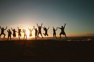 5 Cara Mendapatkan Teman Baru dengan Mudah bagi si Introver