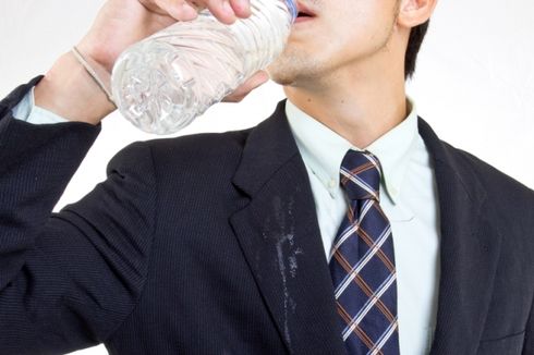 Rutin Minum Air Putih, Cara Diet Paling Murah