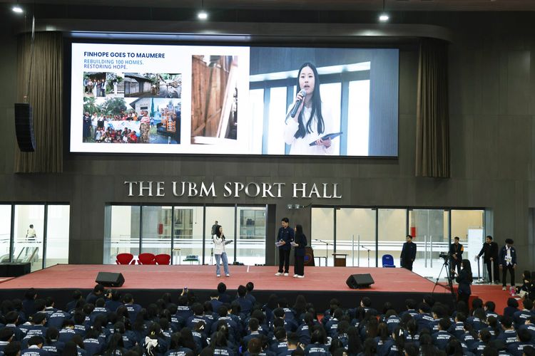 FinHope dalam sesi berbagi ajang Orientasi Mahasiswa Baru Universitas Bunda Mulia di Kampus UBM Alam Sutera (11/8/2025).
