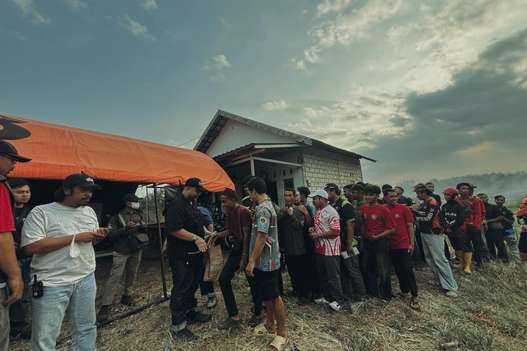 Kelompok Relawan Pemadam Karhutla di Banjarbaru Terima Bantuan Dana Operasional Rp 2,5 Juta