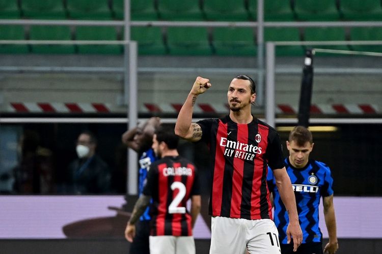 Ekspresi striker AC Milan Zlatan Ibrahimovic usai memenangi laga Derby della Mdonnina kontra Inter Milan di Stadion Giuseppe Meazza, Sabtu (17/10/2020) malam WIB. 