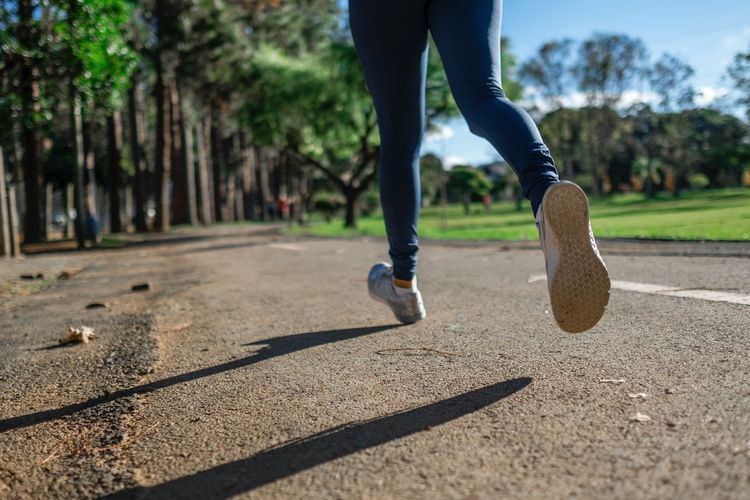 Lari lebih sehat daripada jalan kaki menurut ahli.