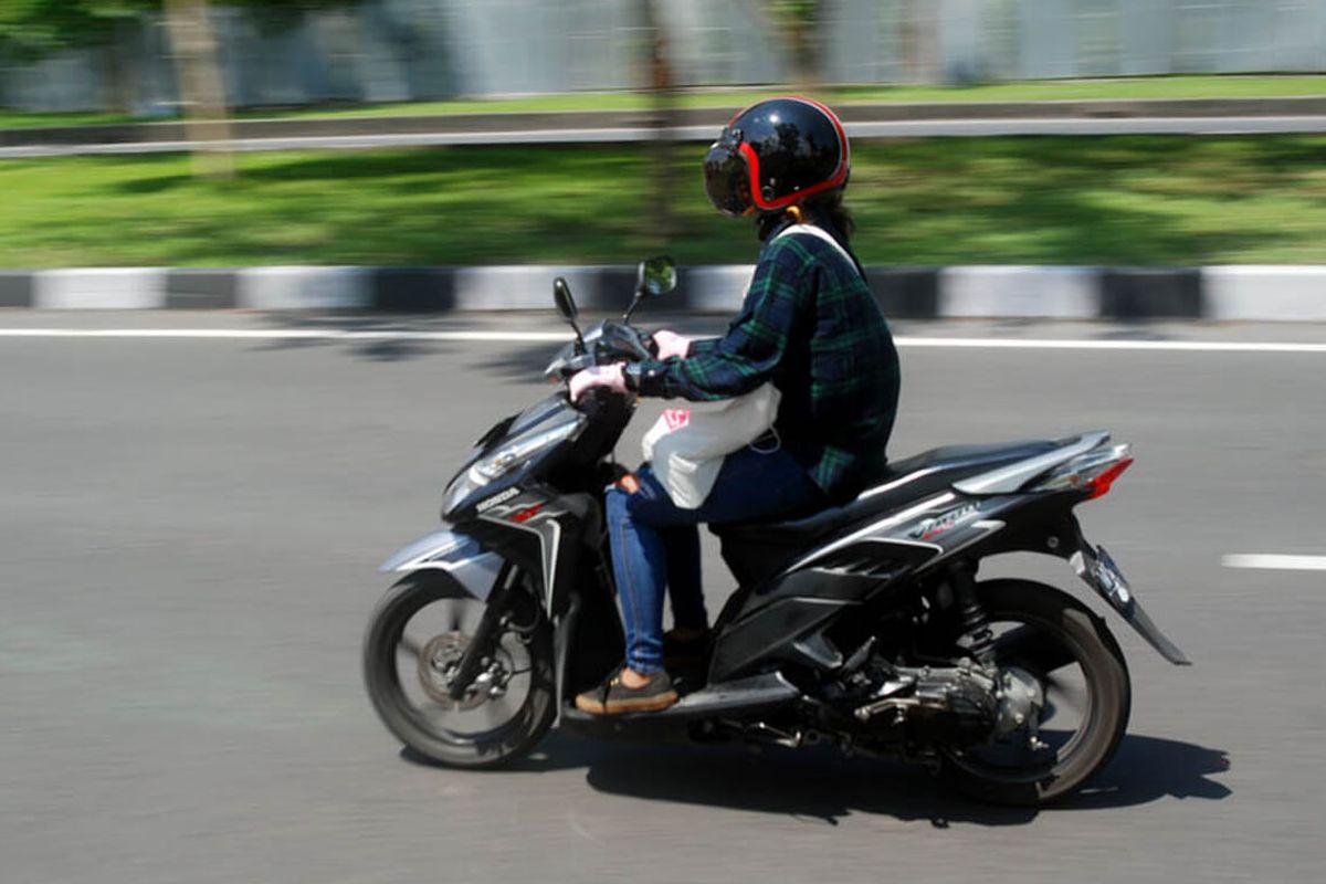 Penyebab getaran berlebih pada motor bisa jadi karena baut dan rantai yang kendur.