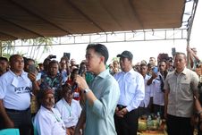 Selalu Berdialog dengan Petani, Gaya Kerja Mentan Amran Dipuji Wapres Gibran