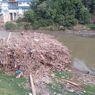 Tumpukan Sampah Kayu dan Bambu di Kali Bekasi Disebut Tak Pernah Dibersihkan