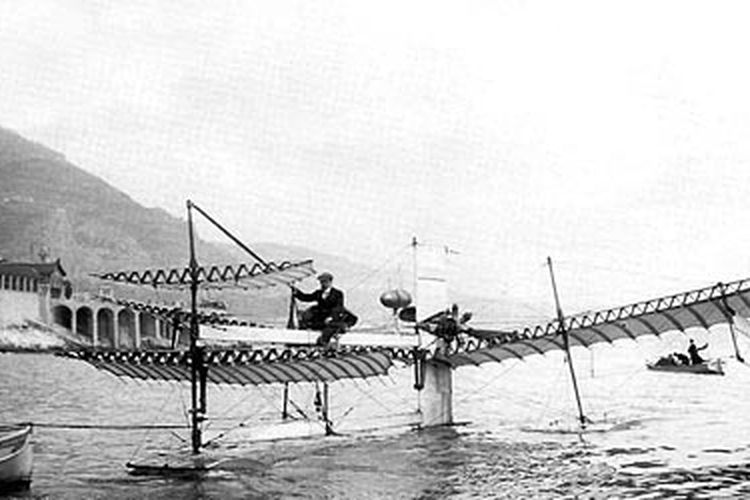 Henri Fabre di atas Hydravion
