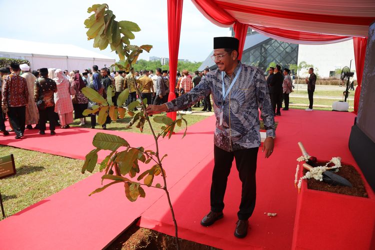 43.000 Lembaga di Bawah Kemenag Diminta Tanam Pohon pada Hari Bumi