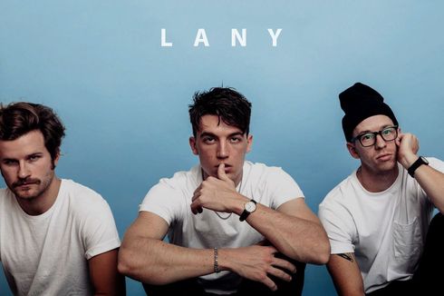 Lirik Lagu up to me - LANY