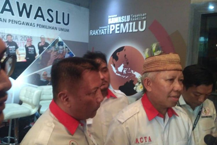 Advokat Cinta Tanah Air (ACTA) melaporkan Jokowi ke Badan Pengawas Pemilu (Bawaslu) atas tudingan kampanye terselubung, Jumat (18/1/2019).