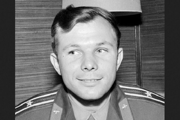 Foto yang diambil pada 3 Juli 1961, menampilkan sosok kosmonot Soviet, Yuri Gagarin, saat mengunjungi Finlandia.