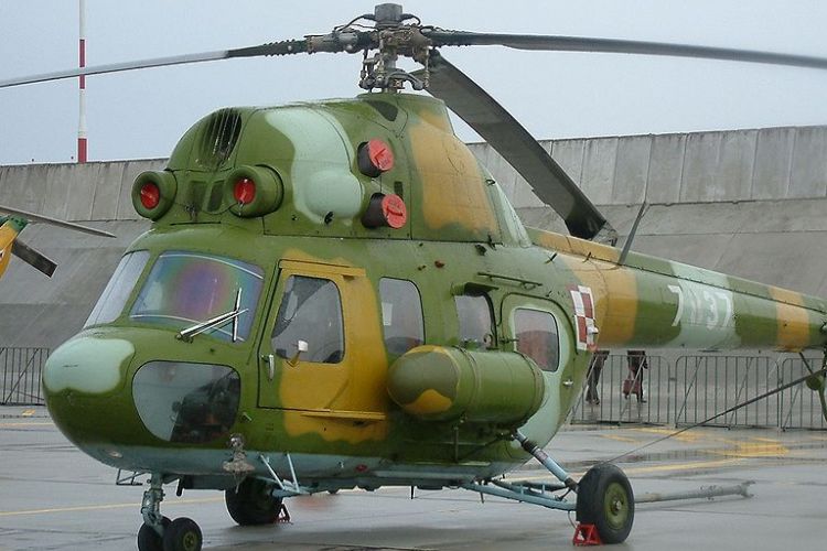 Helikopter Mi-2, Sumber: https://commons.wikimedia.org/w/index.php?curid=1361224