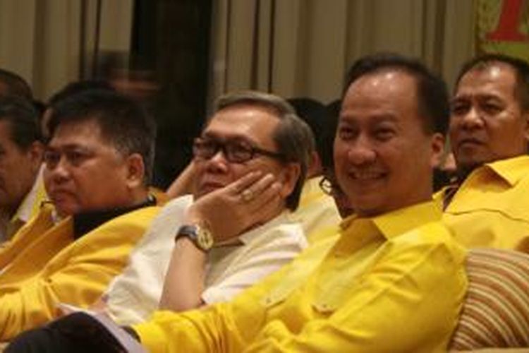 Politisi Partai Golkar Agus Gumiwang Kartasasmita dan Andi Matalatta