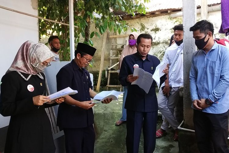 suasana sidang ditempat kasus Rully Wijayanto yang gugat ibu nya