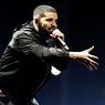 Drake Tunjukkan Rasa Sayang pada Anak Lewat Gelang Emas