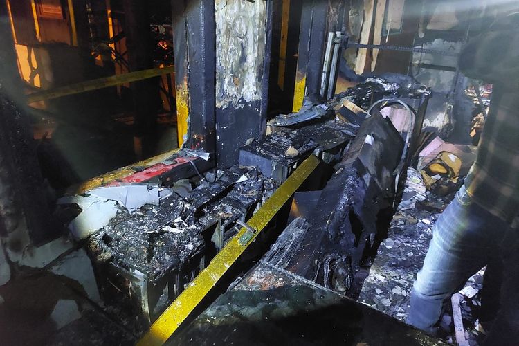 toko elektronik di Kabupaten Sumenep, Jawa Timur, ludes terbakar pada Kamis (23/3/2023)