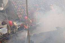 Pemilik Lupa Matikan Kompor Usai Masak, Rumah di Surabaya Hangus Terbakar