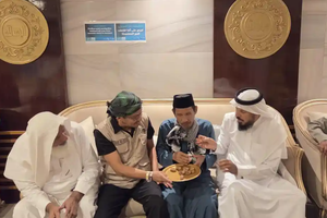Kisah Saifuddin, Jemaah Haji Tunanetra asal Sinjai yang Bikin Pemerintah Saudi Tersentuh